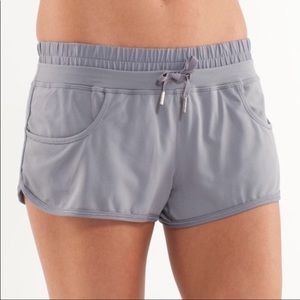 🍋Lululemon Strength & Tone Short in Fossil!